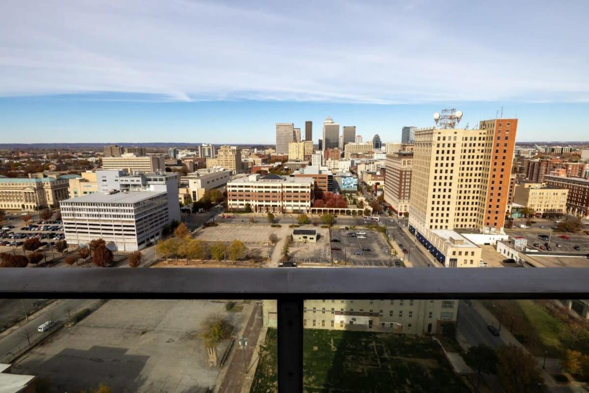 Cozysuites 800 Tower 2br With Gym! 34 Apartment *